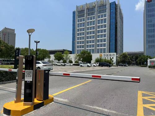 τελευταία εταιρεία περί E40Pro Barrier Gate for Business Park Parking Lot